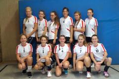 U16-Volleyball Team des TSV Herdecke. Hinten (von inks): Antonia, Mannschaftskapitänin Lina, Carina, Hannah P., Alyssa, Ida. Vorne (von links): Marilen, Fiona, Leonie, Hannah Kl., Lina. Es fehlt: Hannah K.